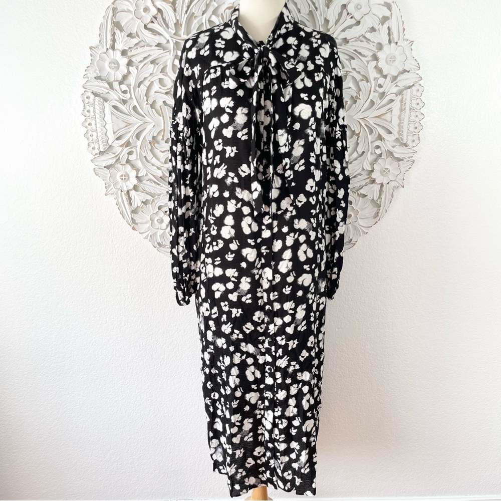 {Ted Baker London} Wilmy Longline Printed High-Neck Bow Midi Dress, Size 4-6(US)
